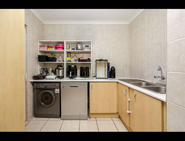3 BEDROOM HOUSE FOR SALE IN SONSTRAAL HEIGHTS